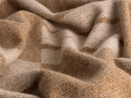 Yard Harlech Woven Reversible Geometric Throw-Biscuit - thumbnail 2
