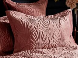 "Paoletti Palmeria Quilted Pillowcase -Black " - thumbnail 3