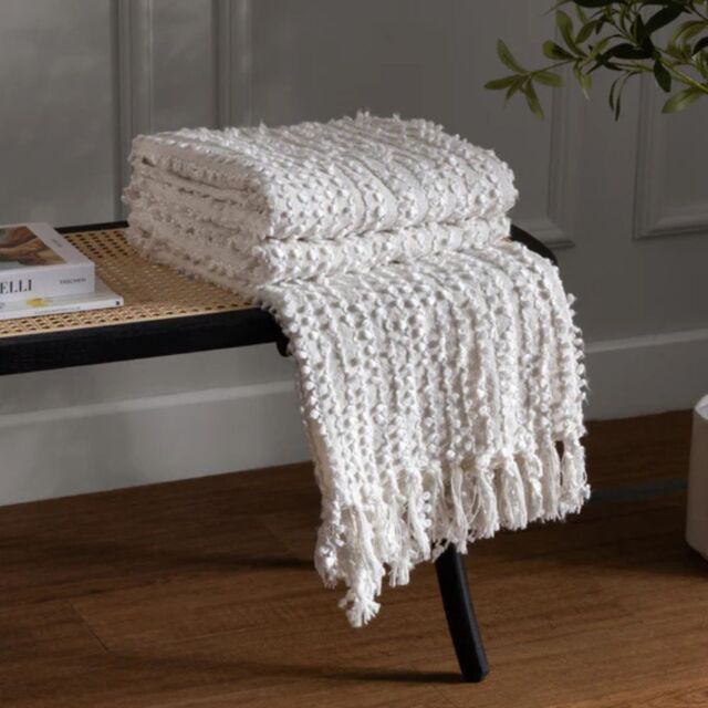 HÖEM Arvo 130 x 180cm Boucle Yarn Throw Feather-Natural - image 1