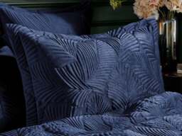 Paoletti Palmeria Quilted Pillowcase -Gold - thumbnail 2