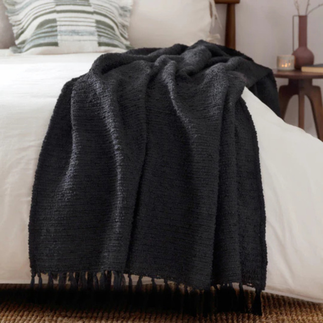 "Yard Candar Textured Boucle Throw 130x170cm-Black " - image 1
