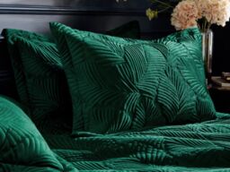 Paoletti Palmeria  Duvet Set with Embroidered Quilted Design-Emerald-SuperKing - thumbnail 2