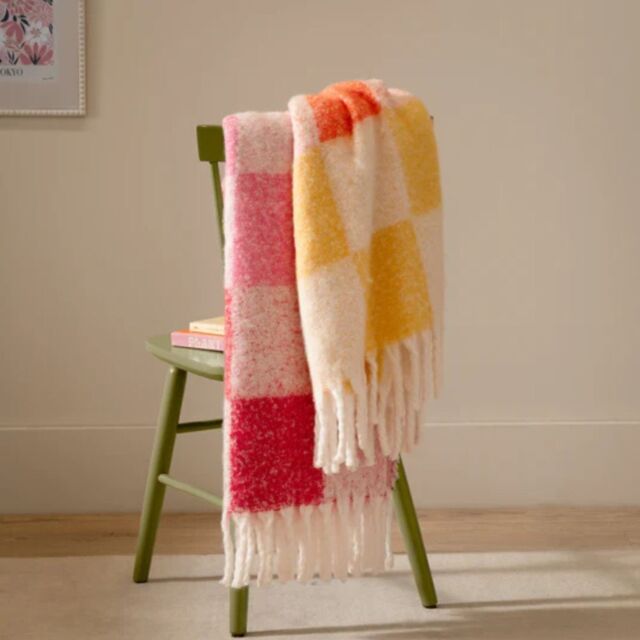 Furn Maisie 130 x 180cm Throw Polyester-citrus - image 1