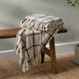 Yard Beni Cotton Check Throw with Tassels-Natural/Black
