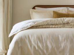 The Linen Yard Hebden Stripe Reversible Duvet Cover Set 100% Cotton-Kingsize-Pecan - thumbnail 5