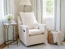 Bebe & Beyond Nestler Nursing Chair Off White - thumbnail 1