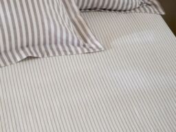 Yard Hebden Narrow Stripe Fitted Bed Sheet 100% Cotton-Single-Mauve - thumbnail 2
