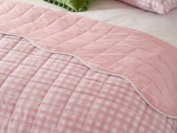 Furn Scallop Quilted Bedspread Polyester and Cotton-Pink-150cm x 200cm - thumbnail 2