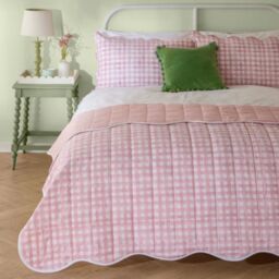 Furn Scallop Quilted Bedspread Polyester and Cotton-Pink-150cm x 200cm - thumbnail 1