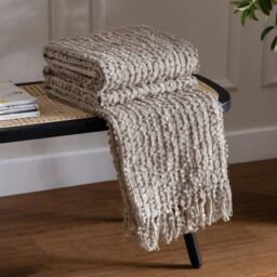HÖEM Arvo 130 x 180cm Boucle Yarn Throw Feather-Frather - thumbnail 1