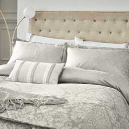 1951 Lavana Quilted Throw, Linen - thumbnail 2