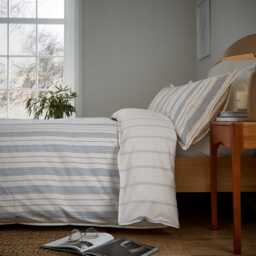 Murmur Ennis Cushion 45cm x 45cm, Navy - thumbnail 2