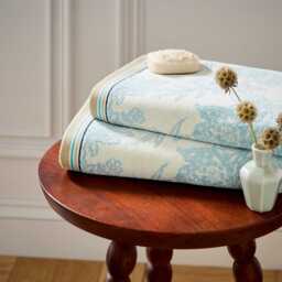 Bedeck of Belfast Reya/Emira Bath Sheet, Olive - thumbnail 2