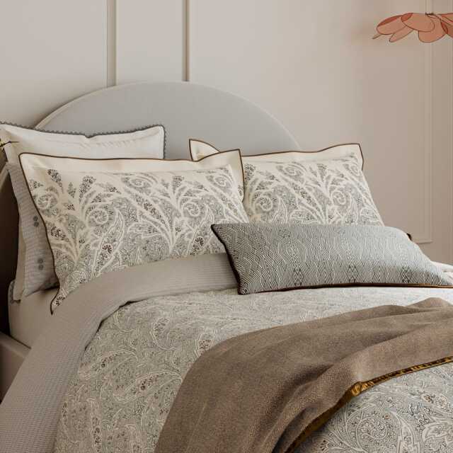 Bedeck of Belfast Umma Kingsize Duvet Cover Set, Charcoal/Gold - image 1