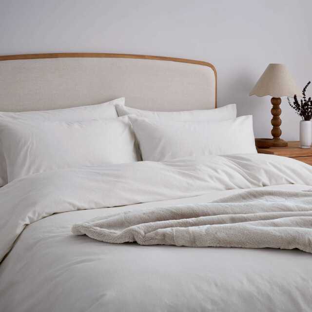 Helena Springfield Brushed Cotton Super Kingsize Duvet Cover SET, White - image 1