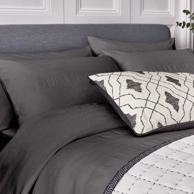 Bedeck Of Belfast Kenza Super Kingsize Duvet Cover, Carbon