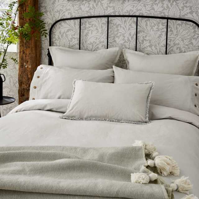 William Morris Pure Linen Cotton Super Kingsize Duvet Cover, Silver - image 1