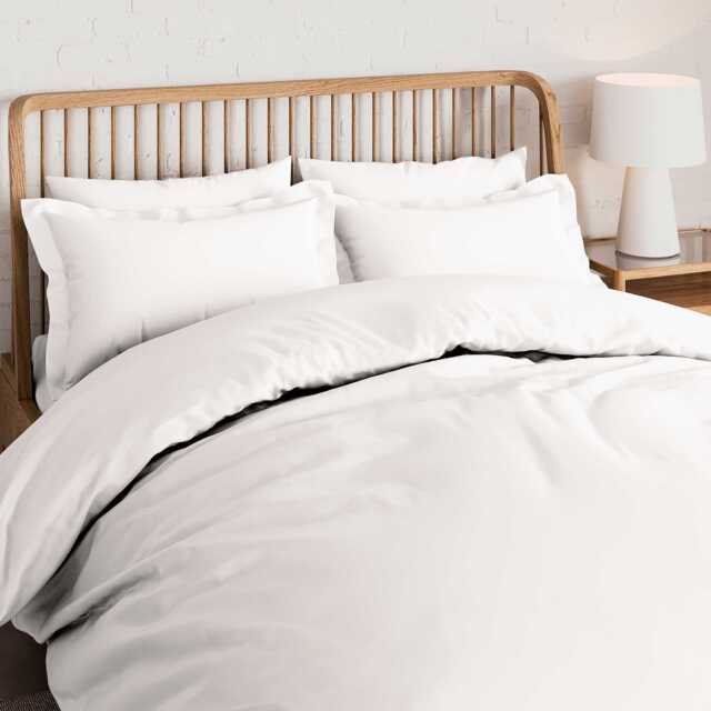 500 Thread Count Single Duvet Cover in White - image 1