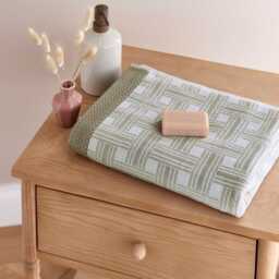 Bedeck of Belfast Rana Bath Sheet, Chartreuse/Silver - thumbnail 2