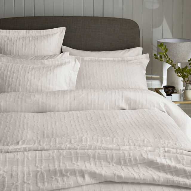 Sanderson Hampton Trellis Double Duvet Cover, White - image 1