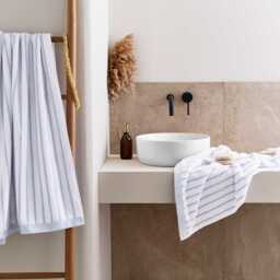 Murmur Verity Hand Towel, Ballintoy Blue - thumbnail 2