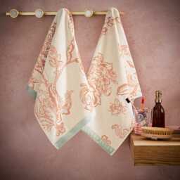 Yvonne Ellen Signature Floral Hand Towel, Vintage Rose - thumbnail 2