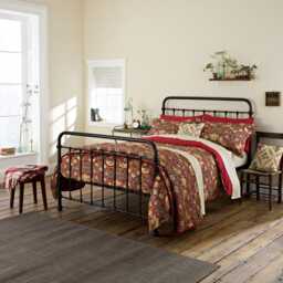 Morris & Co Strawberry Thief Super Kingsize Duvet Cover Set, Crimson - thumbnail 2