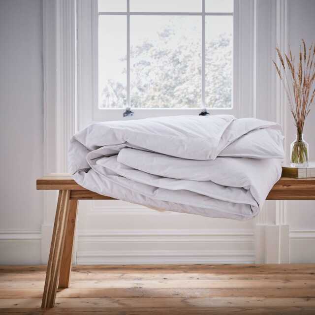 Murmur Premium Down Kingsize Duvet 13.5 Tog - image 1