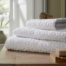 Murmur Fae Sculpted Hand Towel, White - thumbnail 2