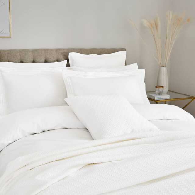 Bedeck of Belfast Fine Linens Vendi Single Duvet Cover, White - image 1