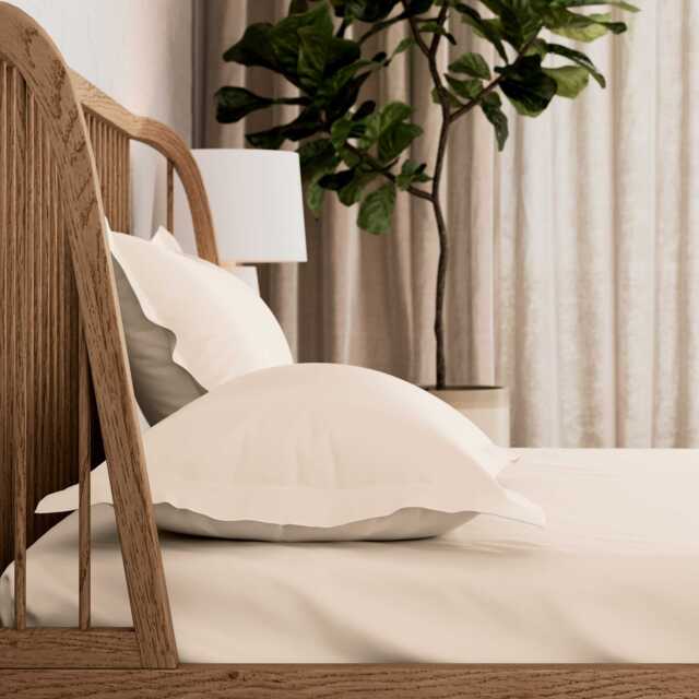 By Bedeck 500 Thread Count Plain Dye Super Kingsize Fitted Sheet, Linen - image 1