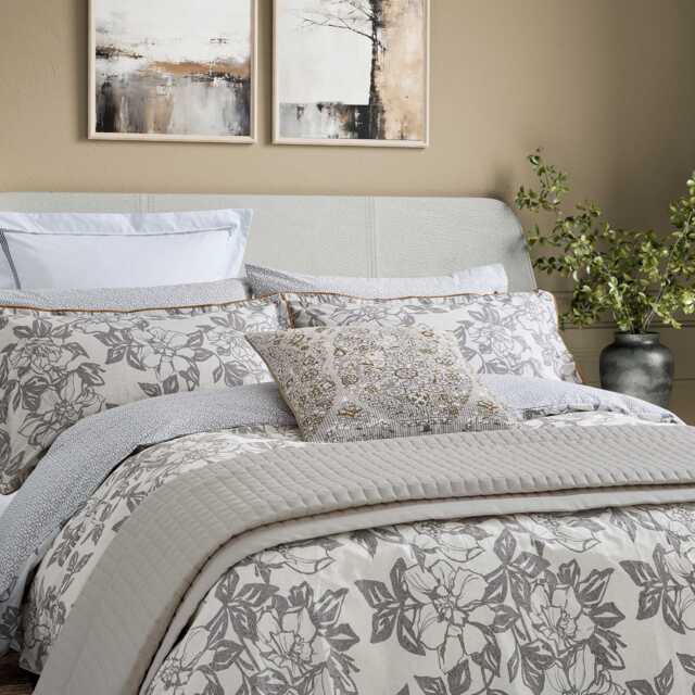 Bedeck of Belfast Maira Super Kingsize Duvet Cover SET, Warm Grey - image 1