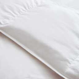 Bedeck of Belfast Goose Feather & Down Single Duvet 10.5 Tog - thumbnail 2