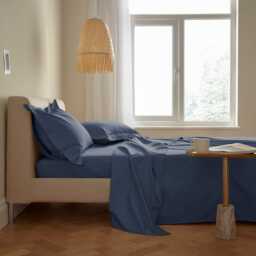 By Bedeck 500 Thread Count Plain Dye Super Kingsize Flat Sheet, Navy - thumbnail 2