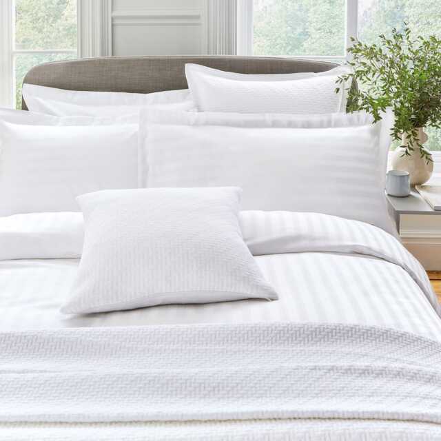 Bedeck of Belfast Fine Linens Adan Double Duvet Cover, White
