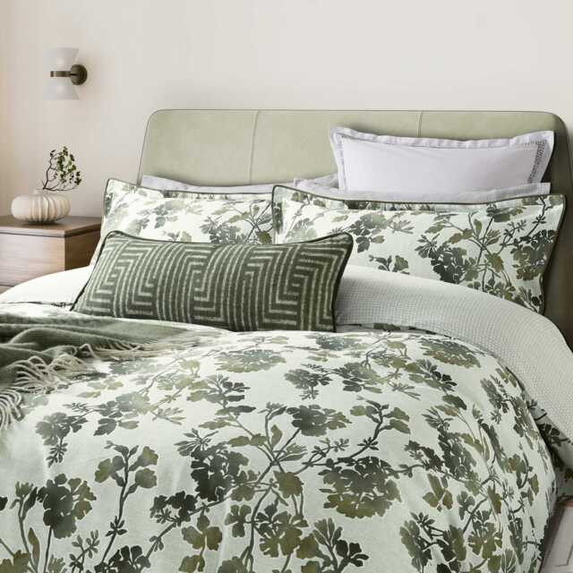 Bedeck of Belfast Yoko Double Duvet Cover Set, Green - image 1