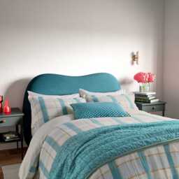 Land & Shore Aster Decorative Throw, Green - thumbnail 2