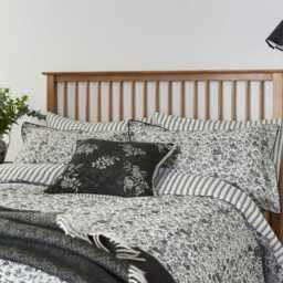 Burleigh x Bedeck of Belfast Regal Peacock Super Kingsize Duvet Cover Set, Charcoal/White - thumbnail 1