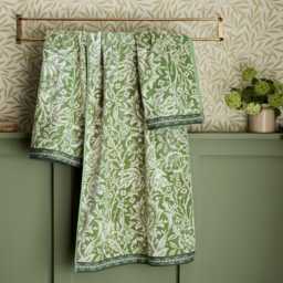 Morris & Co Elmcote Bath Towel, Herball - thumbnail 2