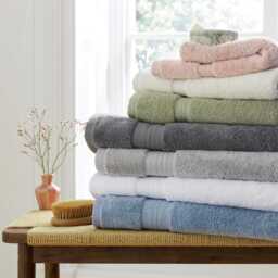 Murmur Naturally Soft Face Towel, Mourne Green - thumbnail 2
