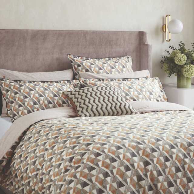 Bedeck of Belfast Harun Super Kingsize Duvet Cover SET, Charcoal & Tan - image 1