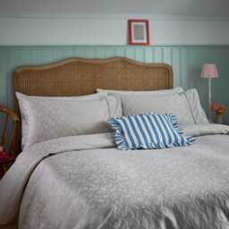 Helena Springfield Secret Garden Floral Trail Jacquard Double Duvet Cover SET, Soft Linen
