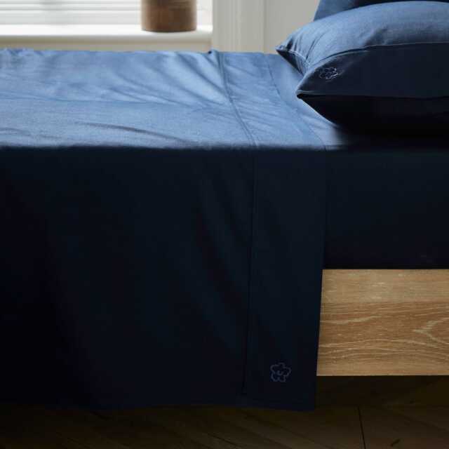 Ted Baker 250 Thread Count Plain Dye Super Kingsize Flat Sheet, Navy - image 1