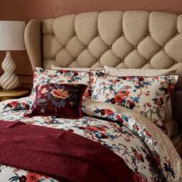 V&A Chinoiserie Charm Double Duvet Cover Set, Blue/Red - thumbnail 1
