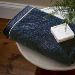 Bedeck of Belfast Freya Hand Towel, Navy - thumbnail 2