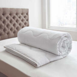By Bedeck Platinum Collection Microcheck Super Kingsize Duvet 10.5 Tog
