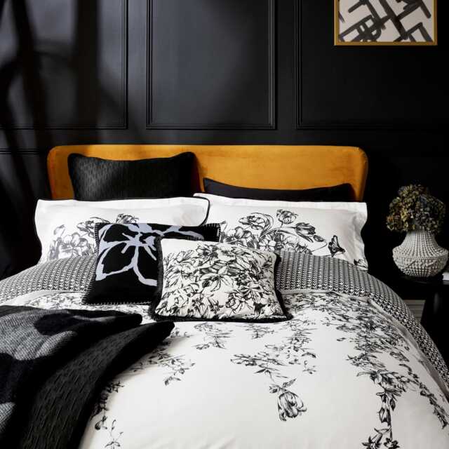 Ted Baker Elegance Floral Border Double Duvet Cover SET, Mono - image 1