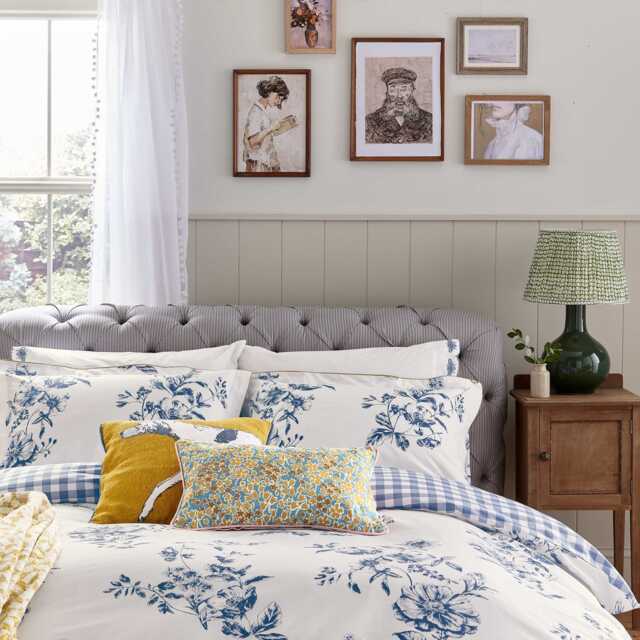 Joules Honey Floral Double Duvet Cover Set, Navy - image 1