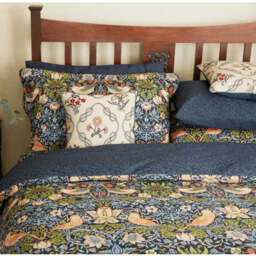 Morris & Co Strawberry Thief Single Duvet Cover Set, Indigo - thumbnail 1