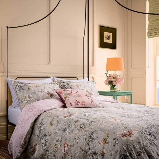 English Heritage Suffolk Garden Kingsize Duvet Cover SET, Birch - image 1